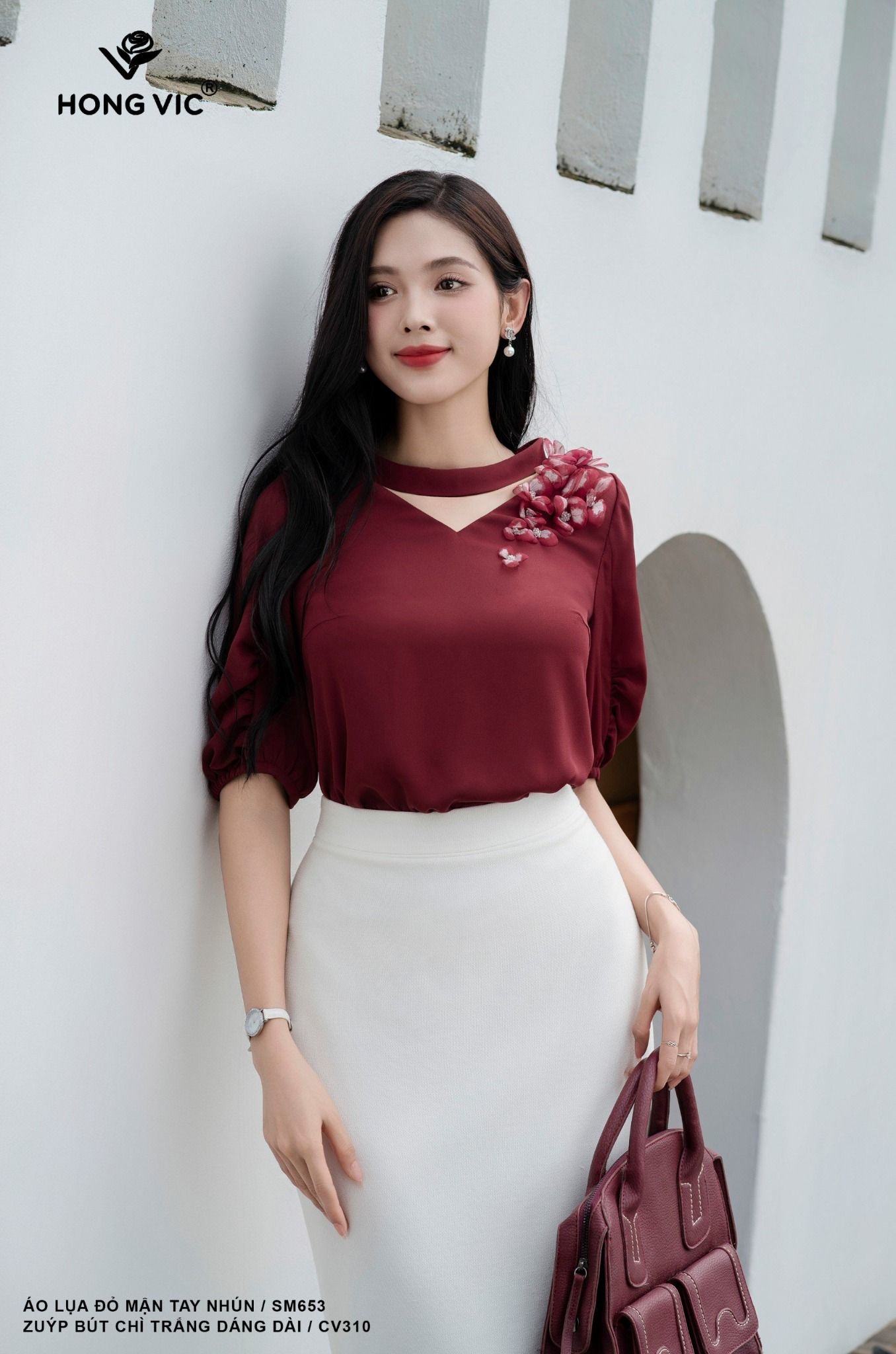 Áo lụa đỏ mận tay nhún SM653