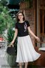 Áo croptop đen hoa thiên hương hồng SM699