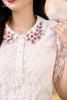 Áo croptop ren trắng cổ thêu SM840