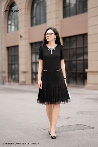 Đầm đen suông dập ly DL928