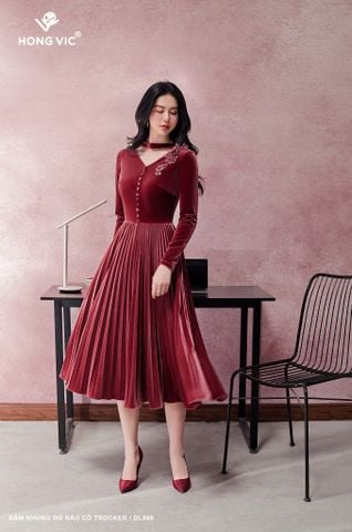 Đầm nhung đỏ nâu cổ trocker DL868