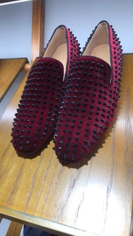 Shawy Velvet Spikes
