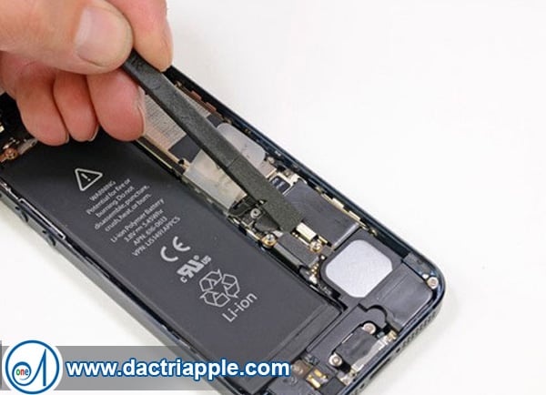 Thay pin iPhone 5s quận Tân Phú Thay pin iPhone 5s quận Tân Phú