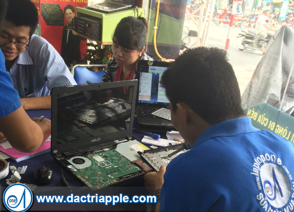 Thay pin iPhone 5C quận 11 Thay pin iPhone 5C quận 11