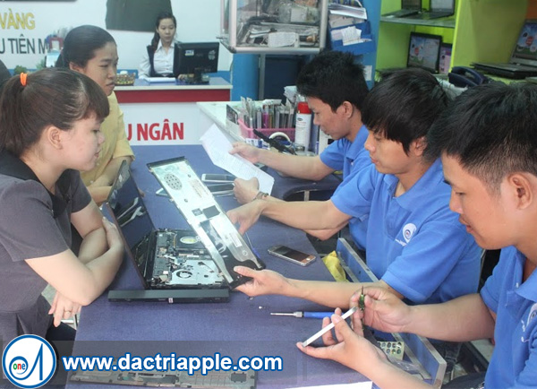 Thay pin iPhone 4 quận 12 Thay pin iPhone 4 quận 12
