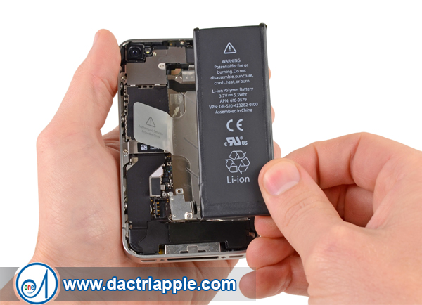 Thay pin iPhone 4s quận Phú Nhuận Thay pin iPhone 4s quận Phú Nhuận