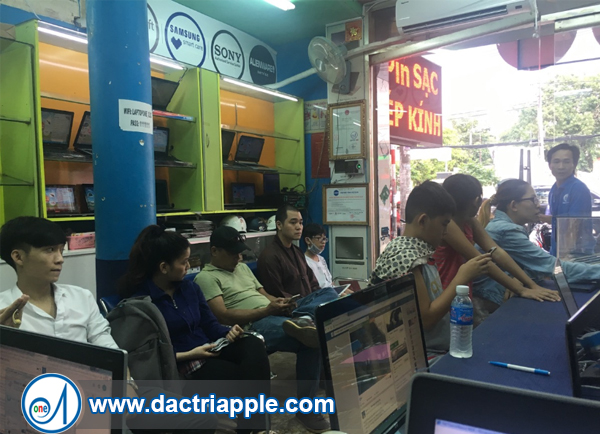 Thay pin iPad mini 4 quận 10 Thay pin iPad mini 4 quận 10