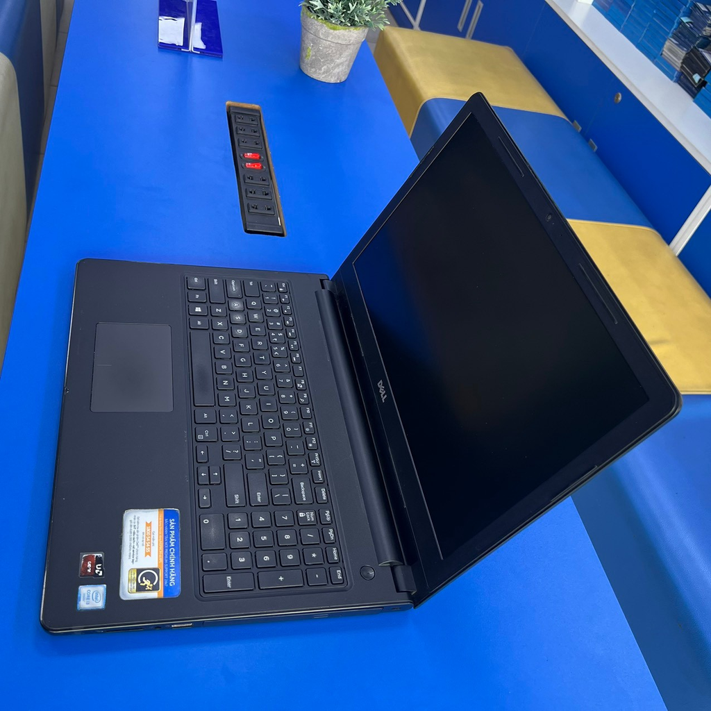 Laptop Dell Inspiron 15 3567 Cũ giá rẻ đẹp 98%