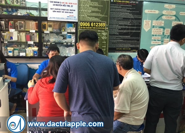 Thay pin iPhone 7 quận 2 Thay pin iPhone 7 quận 2