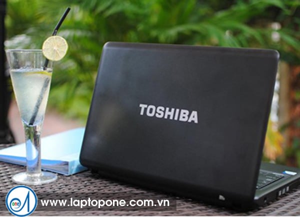 Thay pin laptop Toshiba M780 U500 S500 E205 A660 Thay pin laptop Toshiba M780 U500 S500 E205 A660