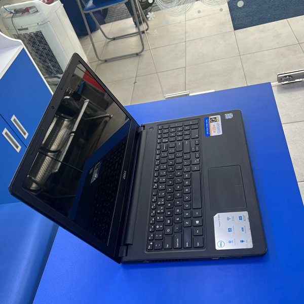 Laptop Dell Inspiron 15 3567 Cũ giá rẻ đẹp 98%