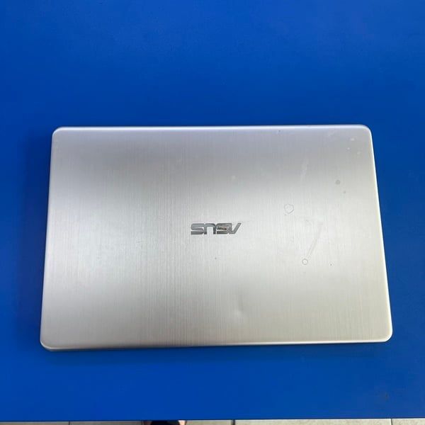 Laptop Asus S510U Cũ giá rẻ đẹp 98%