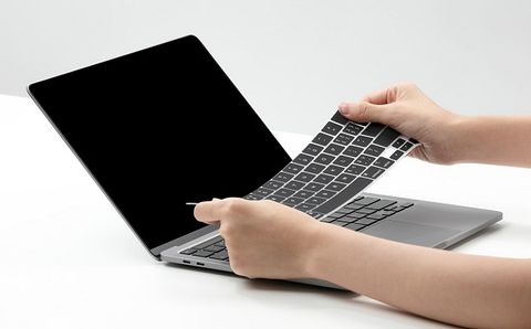 Thay bàn phím Macbook Pro M1 2021 14 inch và 16 inch