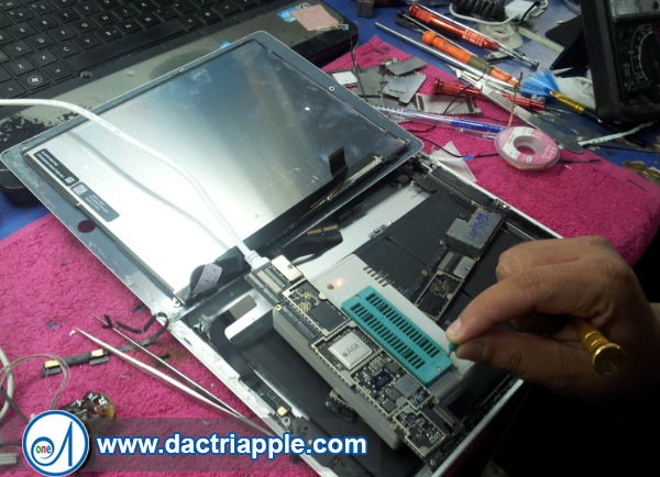 Thay pin iPad Air quận 3 Thay pin iPad Air quận 3