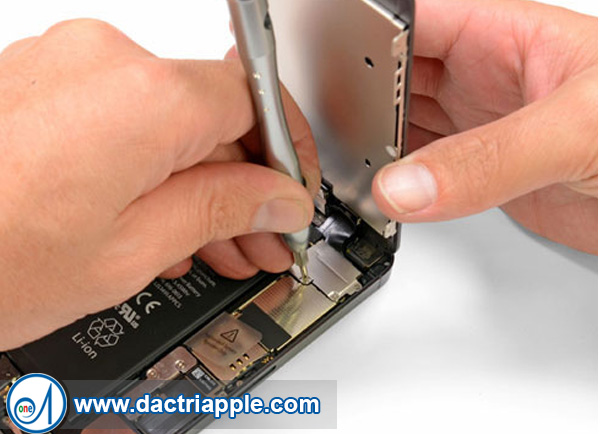 Thay pin iPhone 4s quận 6 Thay pin iPhone 4s quận 6