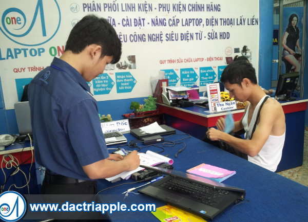 Thay pin iPad mini 2 quận 9