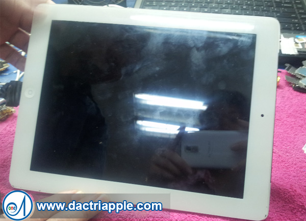 Thay pin iPad Air quận 12