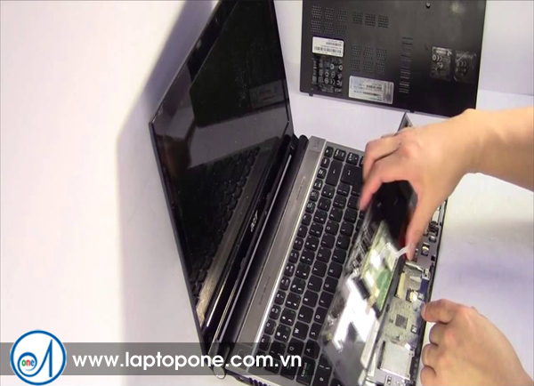 Thay Pin Laptop Acer E5-572G-7041 Thay pin laptop Acer E5-572G-7041 giá rẻ