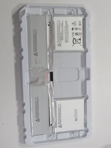 Thay Pin Surface Book 1