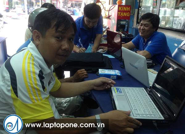 Bán laptop Alienware cũ HCM