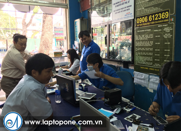 Mua điện thoại Oppo quận Tân Phú 