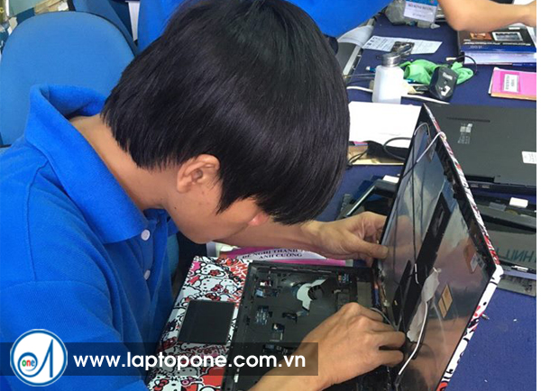Thay màn hình laptop Acer R3-471T Thay màn hình laptop Acer R3-471T