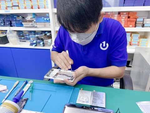 Sửa Điện Thoại Blackberry Không Lên Nguồn