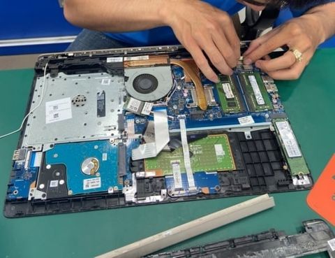 Thay Sửa Bản Lề Laptop Acer Swift SF315-51