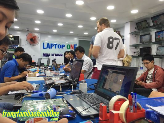 Surface Go – Định Nghĩa Surface Giá Rẻ Surface Go – Định Nghĩa Surface Giá Rẻ