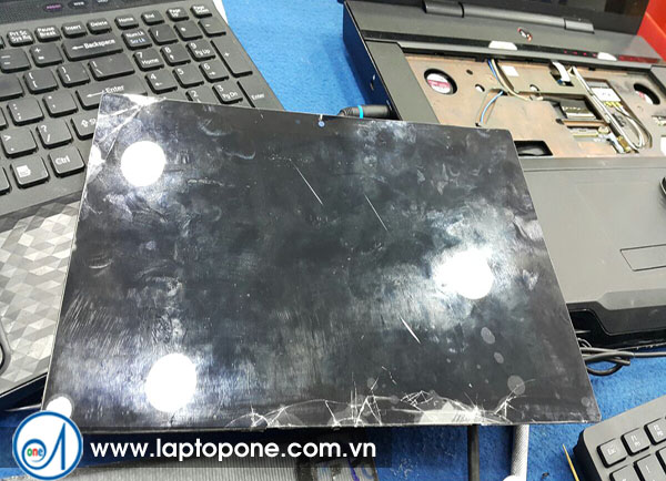 Thay cảm ứng laptop Lenovo Yoga 900S-12ISK 80ML Thay cảm ứng laptop Lenovo Yoga 900S-12ISK 80ML