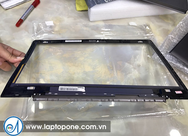 Thay cảm ứng laptop Lenovo Yoga 900S-12ISK 80ML giá rẻ Thay cảm ứng laptop Lenovo Yoga 900S-12ISK 80ML giá rẻ