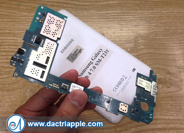 Thay main Samsung Galaxy Tab E