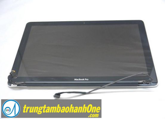 Thay màn hình Macbook Pro A1502