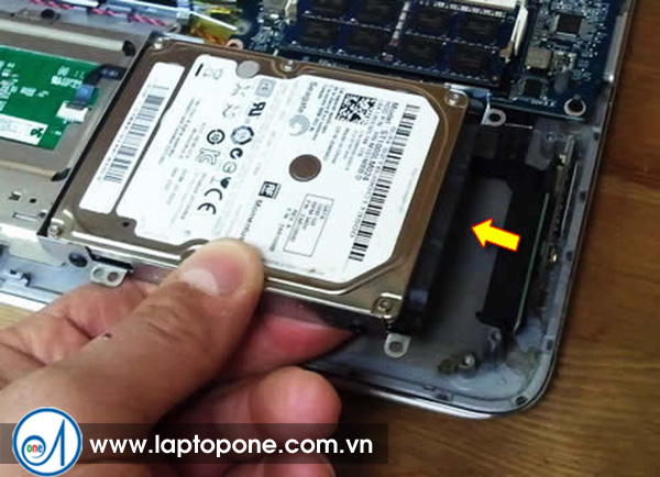Thay ổ cứng laptop Dell 1014 V13 quận Bình Thạnh Thay ổ cứng laptop Dell 1014 V13 quận Bình Thạnh