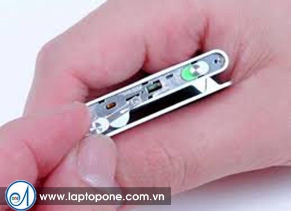 Thay pin iPod shuffle gen 2