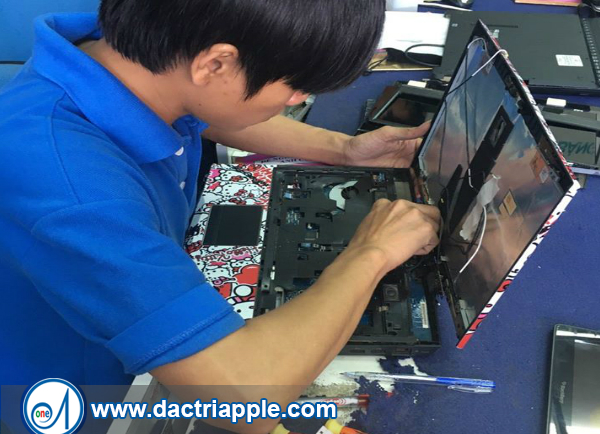 Thay pin laptop Dell 5460 giá rẻ