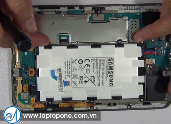 Thay Pin Samsung Galaxy Tab 2 10.1 Thay Pin Samsung Galaxy Tab 2 10.1