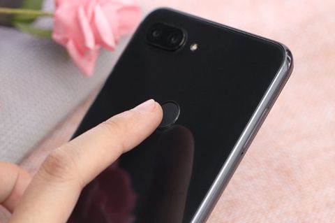 Thay Vỏ Xiaomi Mi 8
