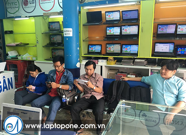 Thay pin Lumia 950XL 