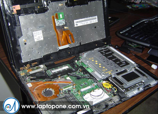 Vệ sinh laptop Toshiba Vệ sinh laptop Toshiba