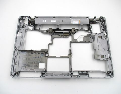 Thay Vỏ D Laptop Dell Inspiron 15 5577