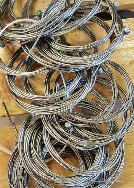  Dây phanh cơ phía sau 