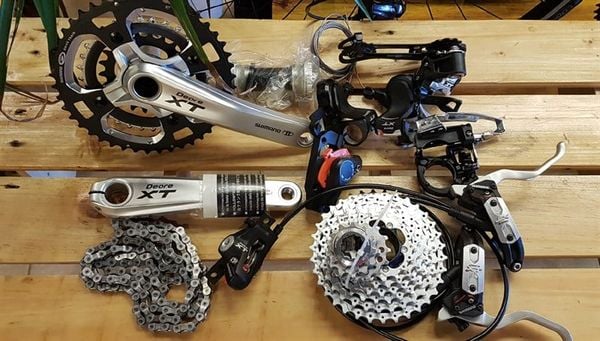 B c u thanh xe p Deore XT 3x9 Bike Groupset Lam Velo