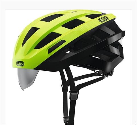 Mũ bảo hiểm Abus có kính