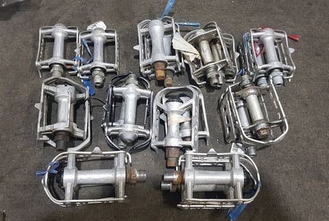 Pedal mỏ quạ Vintage