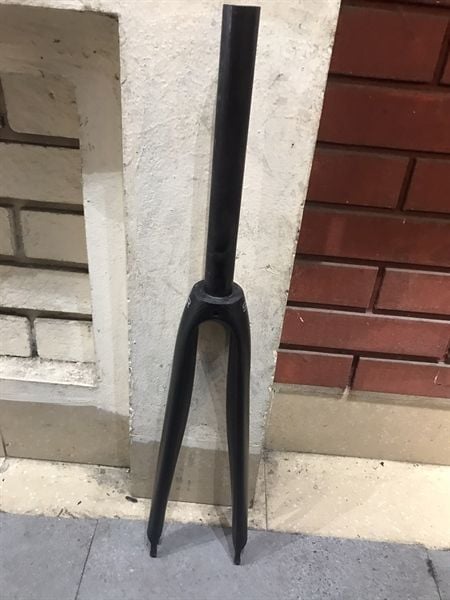  FORK (CÀNG) CARBON HIỆU SLR 