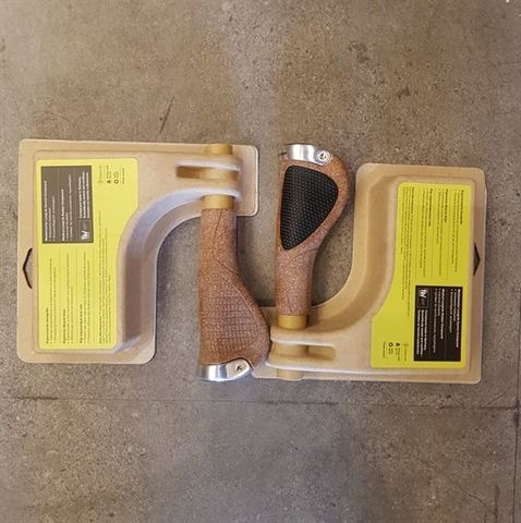 Tay nắm Ergon GP1-S/ Honey