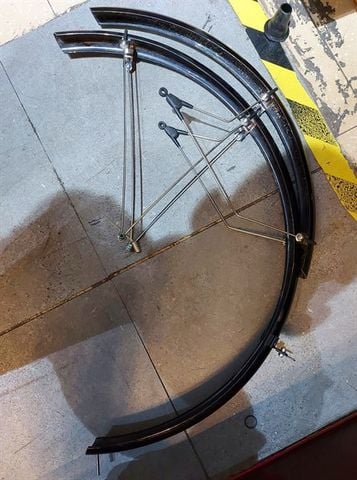 Chắn bùn 700 nhựa đen (2nd)