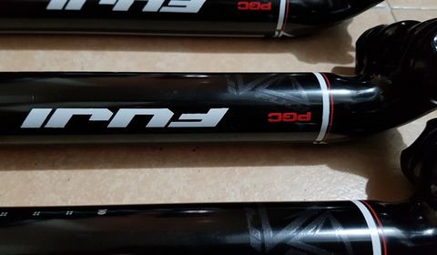 Cọc yên hợp kim Fuji/31.6mm/350mm/Đen | Fuji Alloy Seatpost/31.6mm/350mm/Black