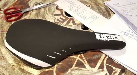 Yên xe đạp Touring/City Fi'zi:k Nisene Bike Saddle